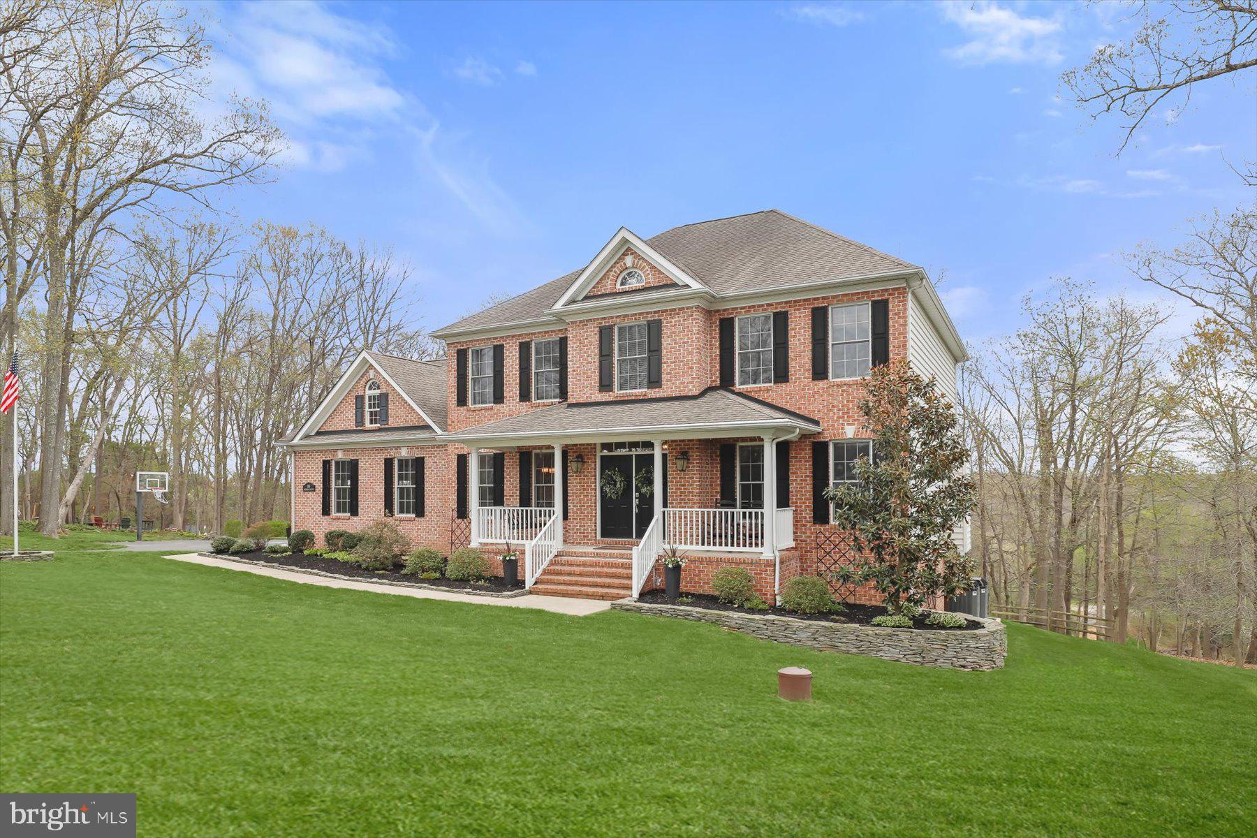 GRAYSTONE FARMS ESTATES - Residential