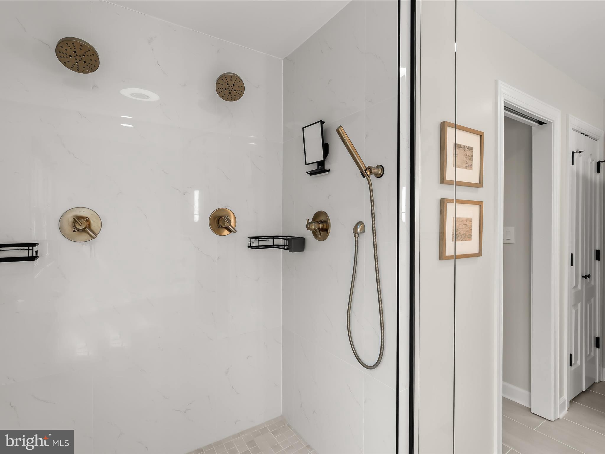 GRAYSTONE FARMS ESTATES - Residential