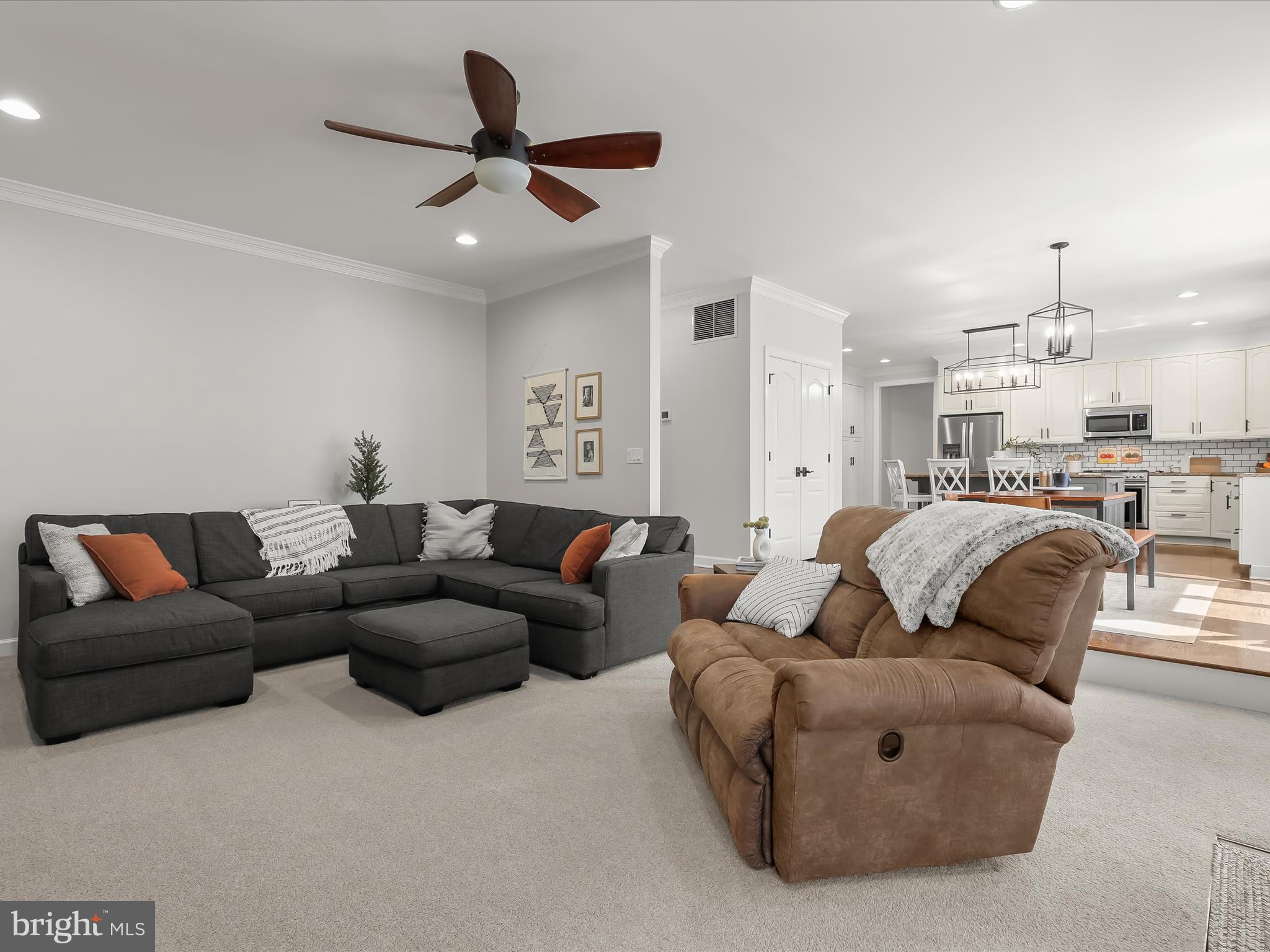 GRAYSTONE FARMS ESTATES - Residential