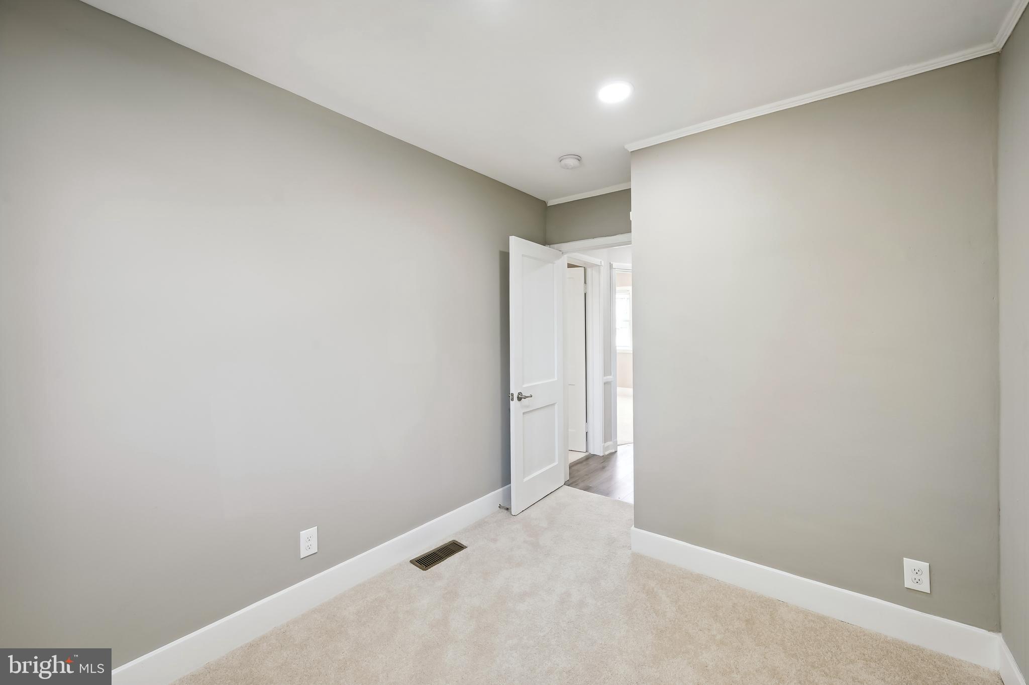 ROSEMONT - Residential Lease