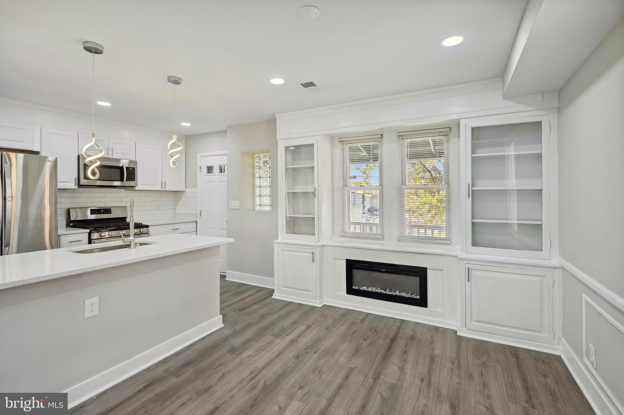 ROSEMONT - Residential Lease