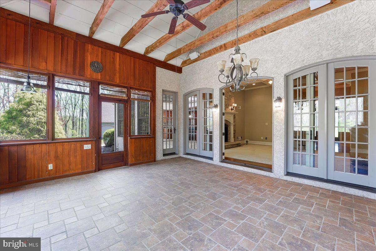 FOX RUN - Residential