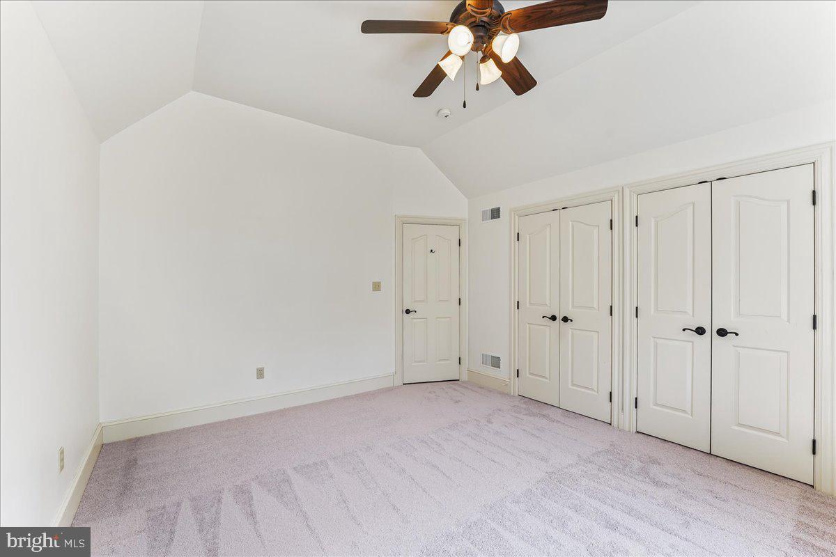 FOX RUN - Residential