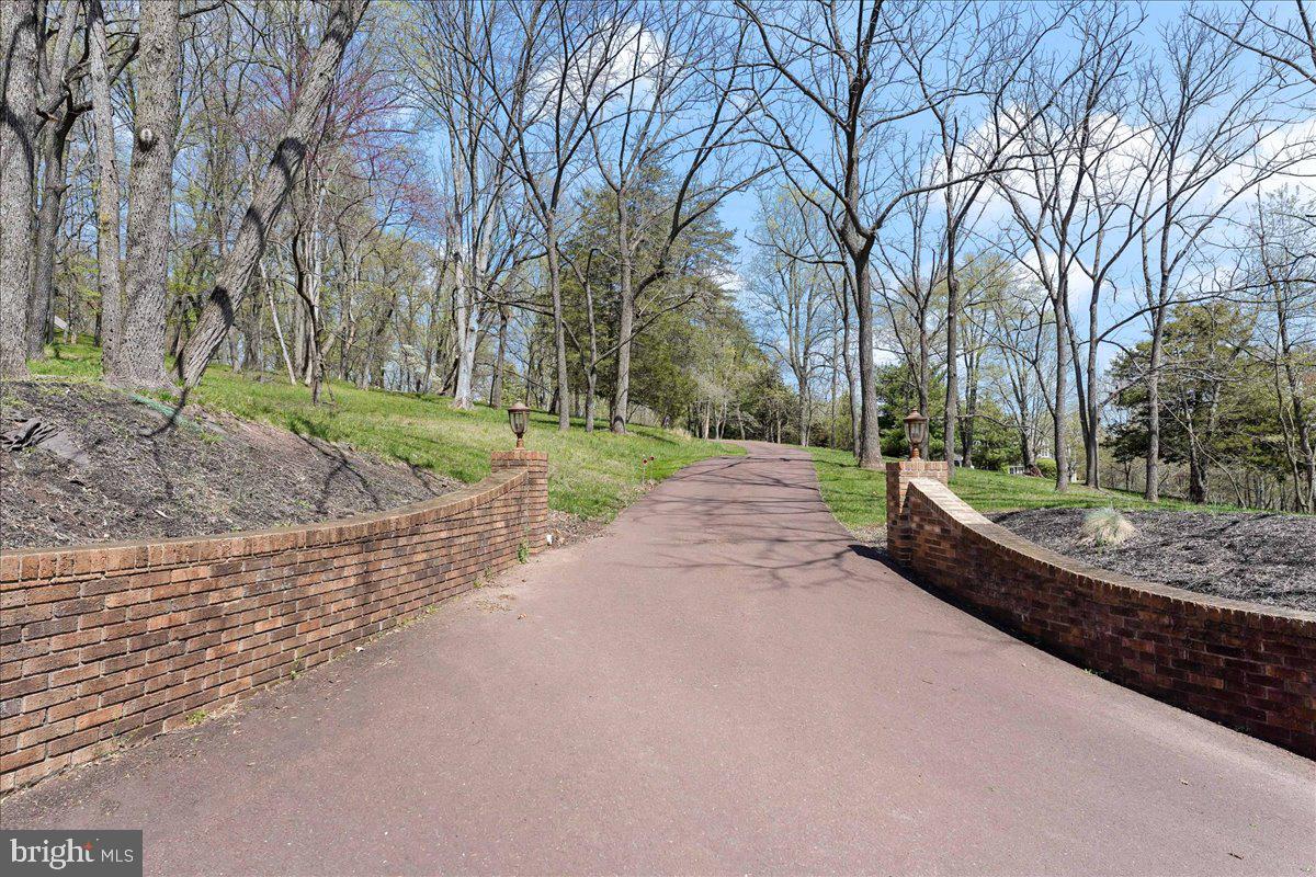 FOX RUN - Residential