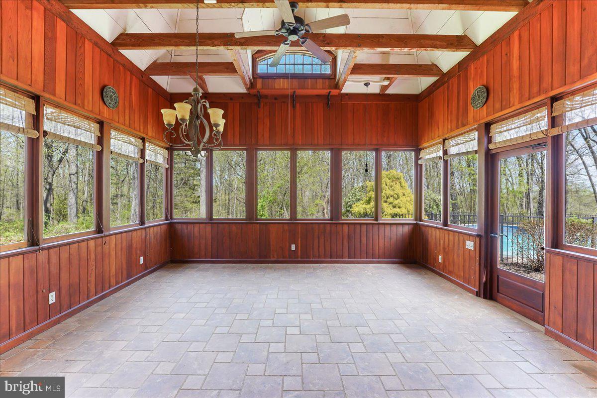 FOX RUN - Residential