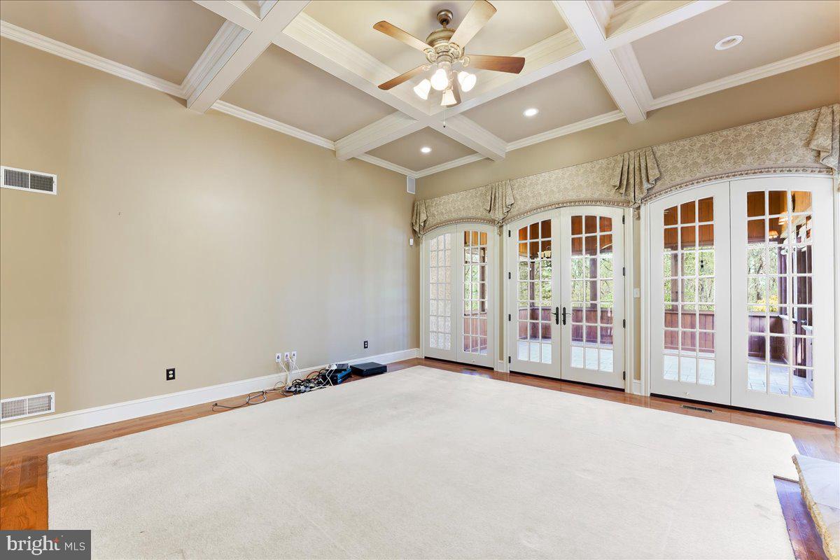 FOX RUN - Residential