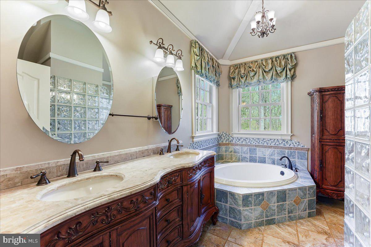 FOX RUN - Residential