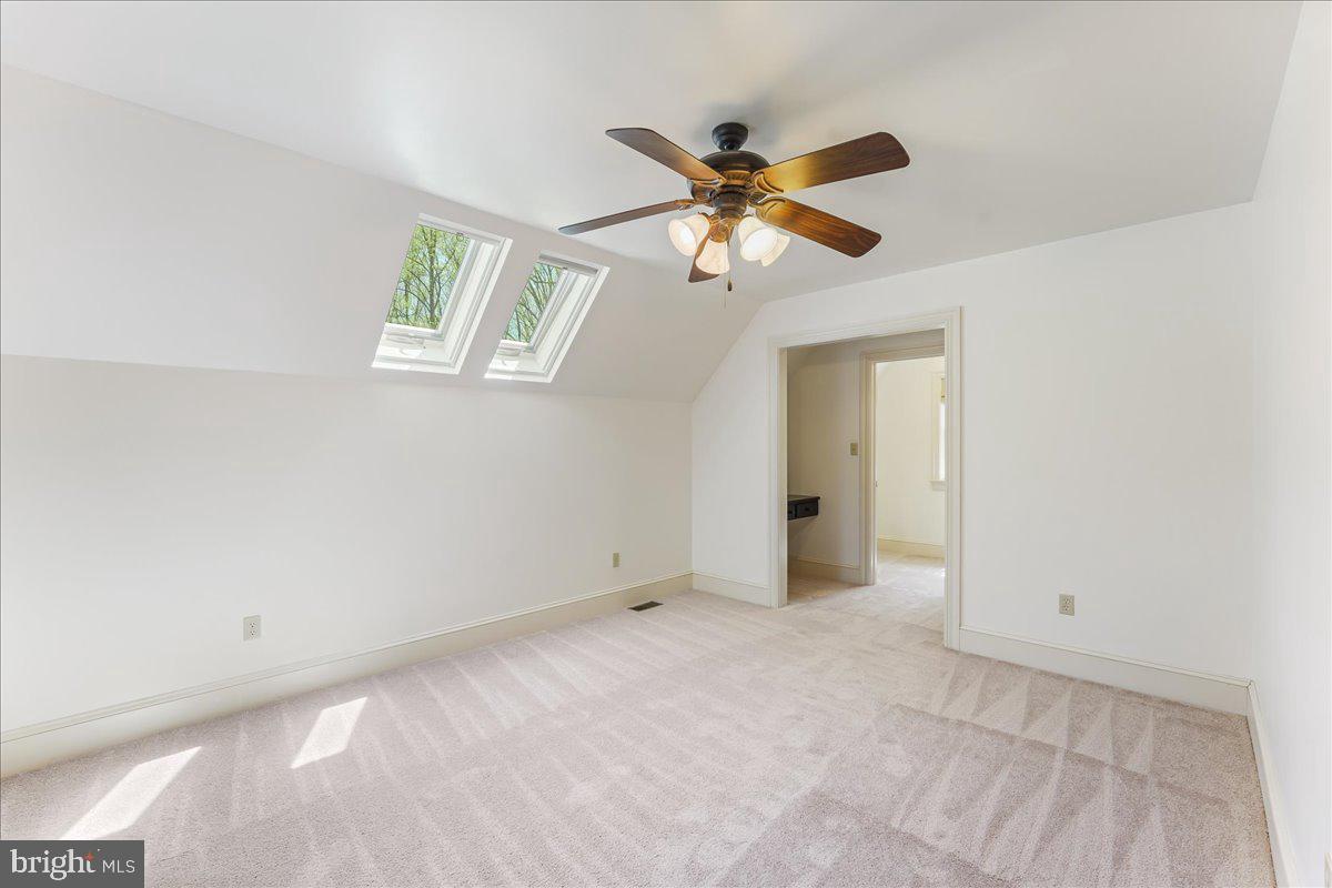 FOX RUN - Residential