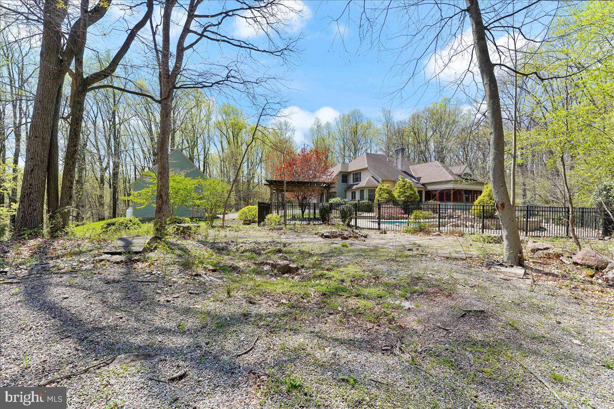 FOX RUN - Residential