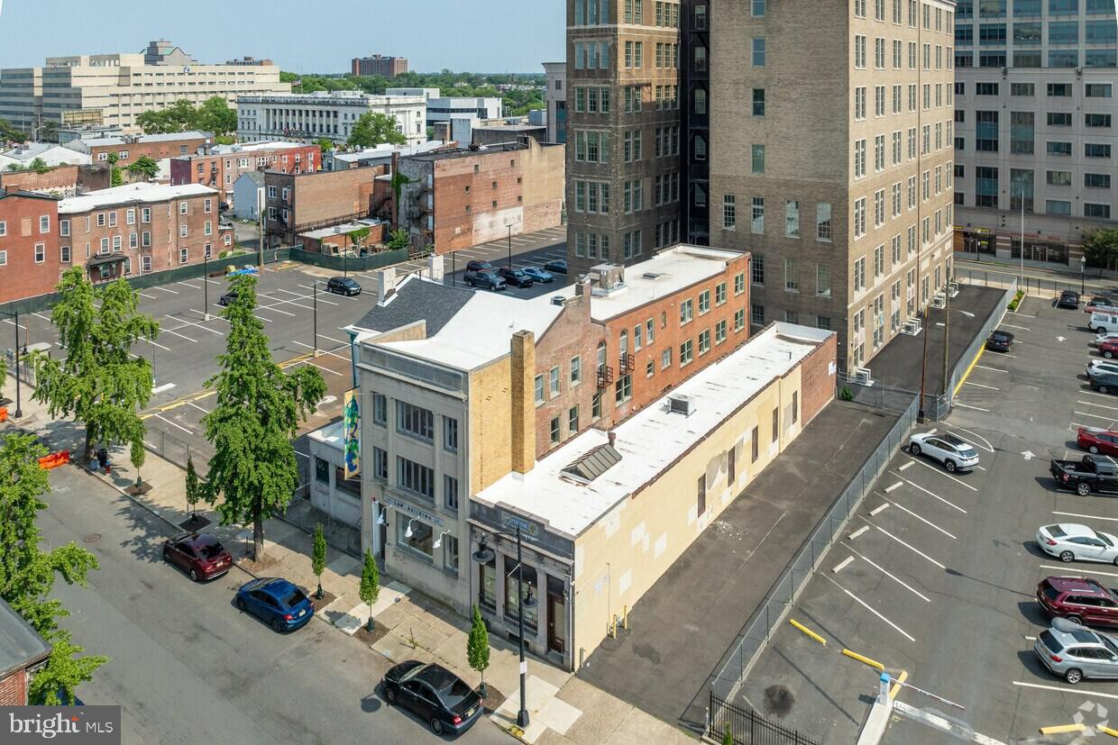 219 E HANOVER STREET 204