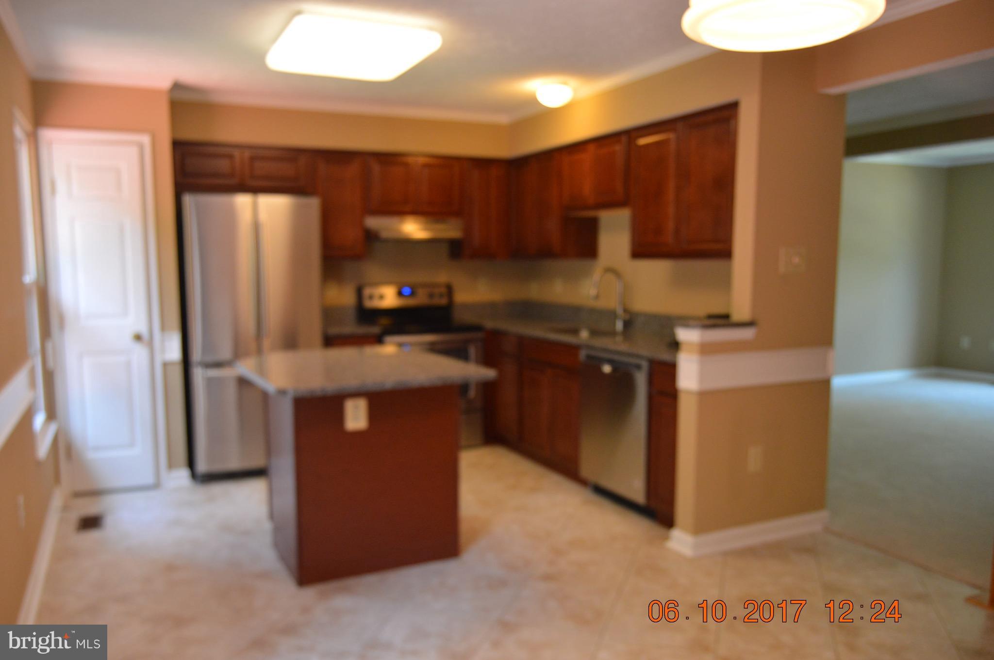 VILLAGE OF THOMAS RUN - Residential Lease