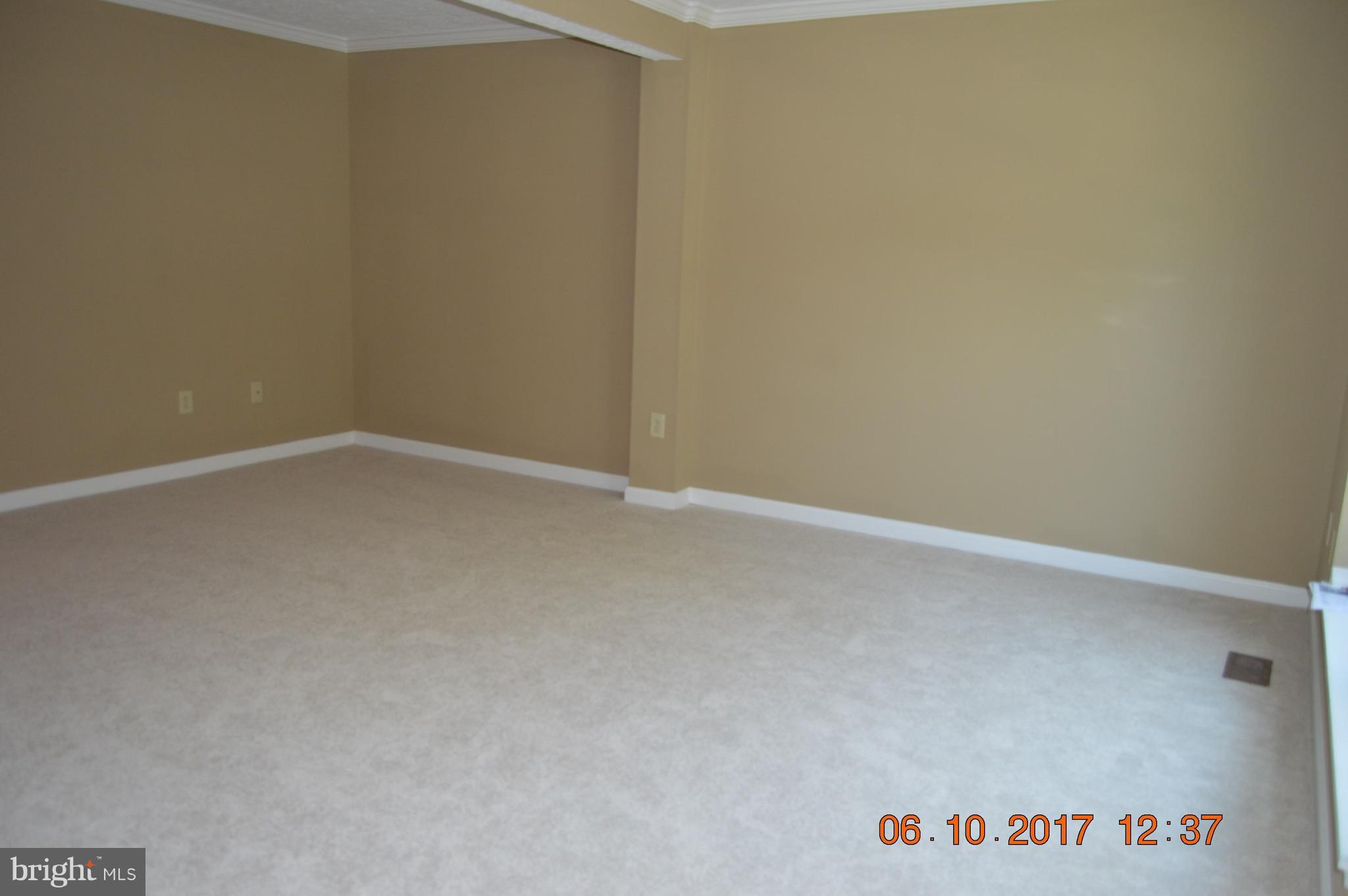 VILLAGE OF THOMAS RUN - Residential Lease