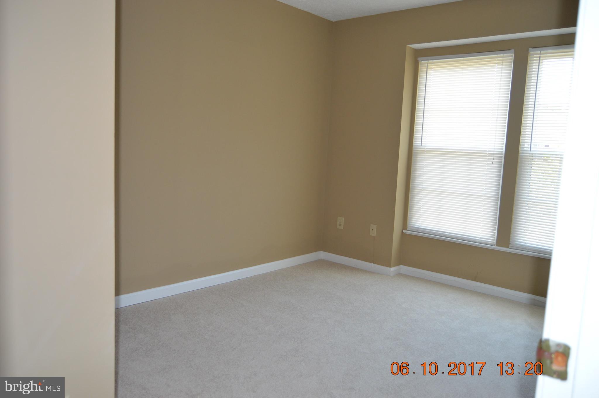 VILLAGE OF THOMAS RUN - Residential Lease