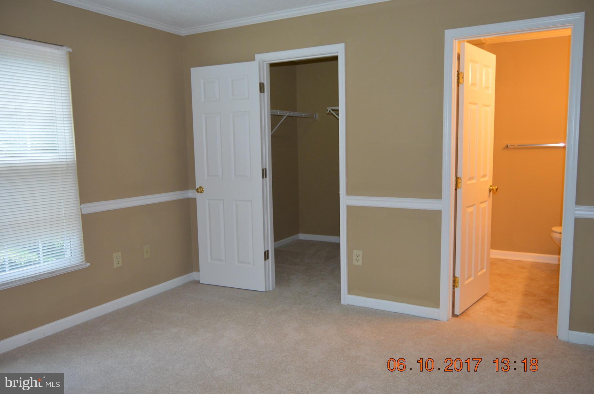 VILLAGE OF THOMAS RUN - Residential Lease