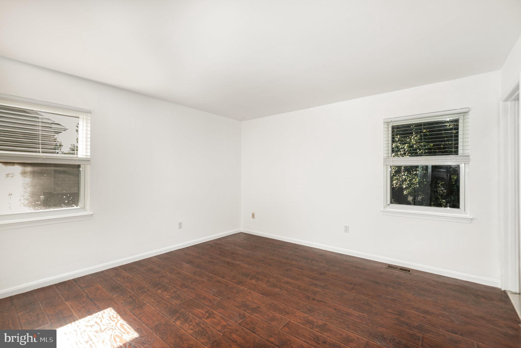 GREENBRIAR WOODS - Residential