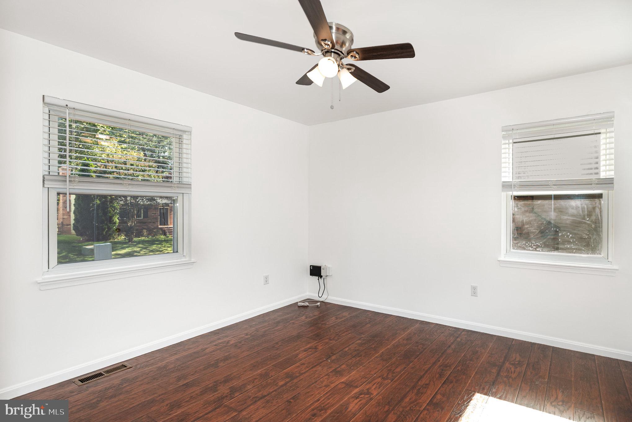 GREENBRIAR WOODS - Residential