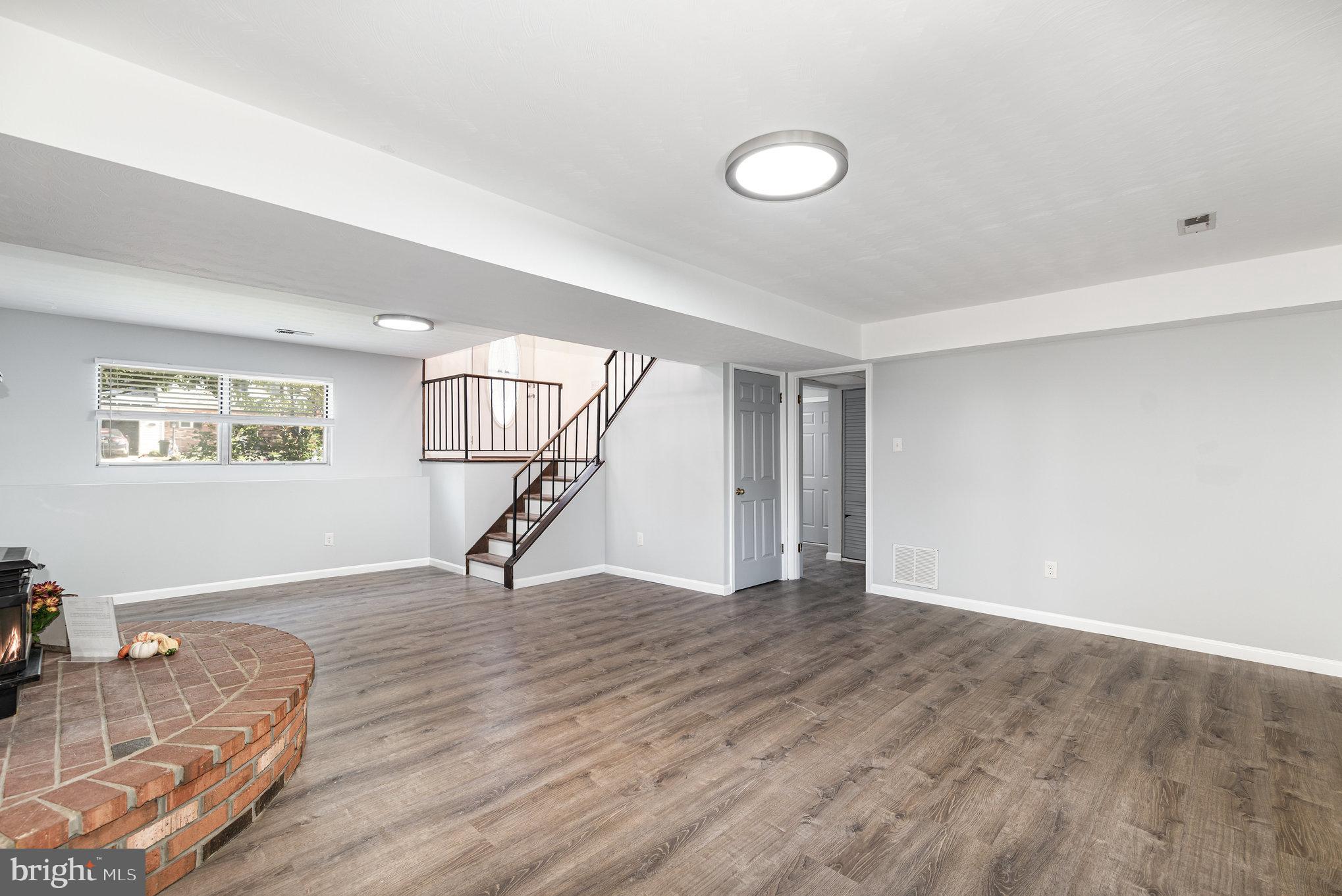 GREENBRIAR WOODS - Residential