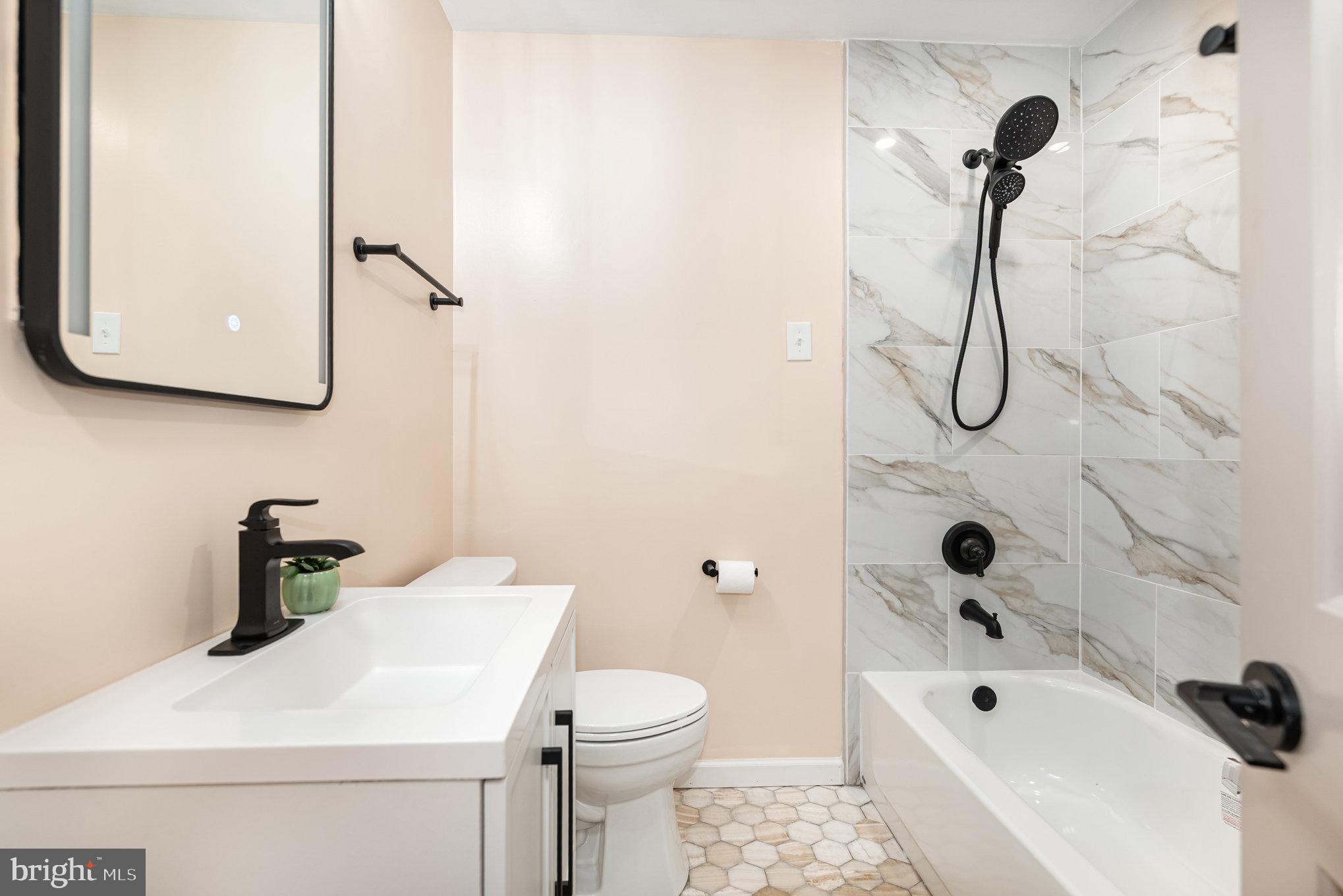 GREENBRIAR WOODS - Residential