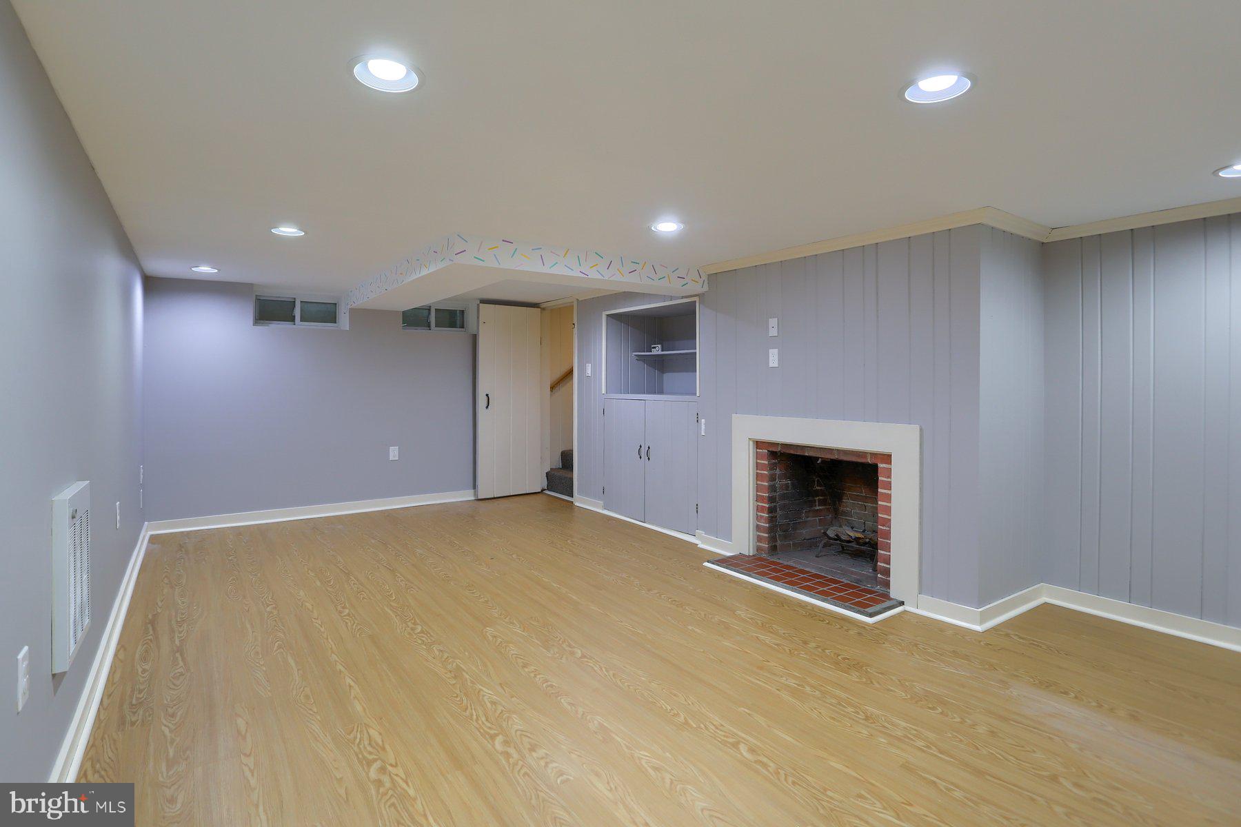 CUMBERLAND MANOR - Residential