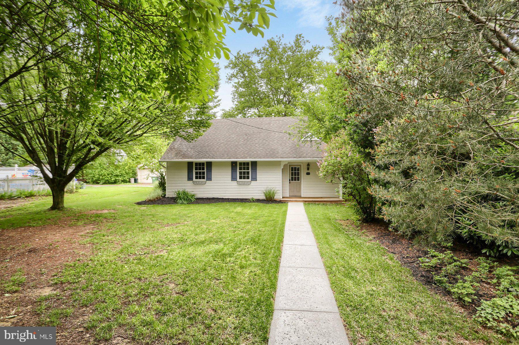 CUMBERLAND MANOR - Residential