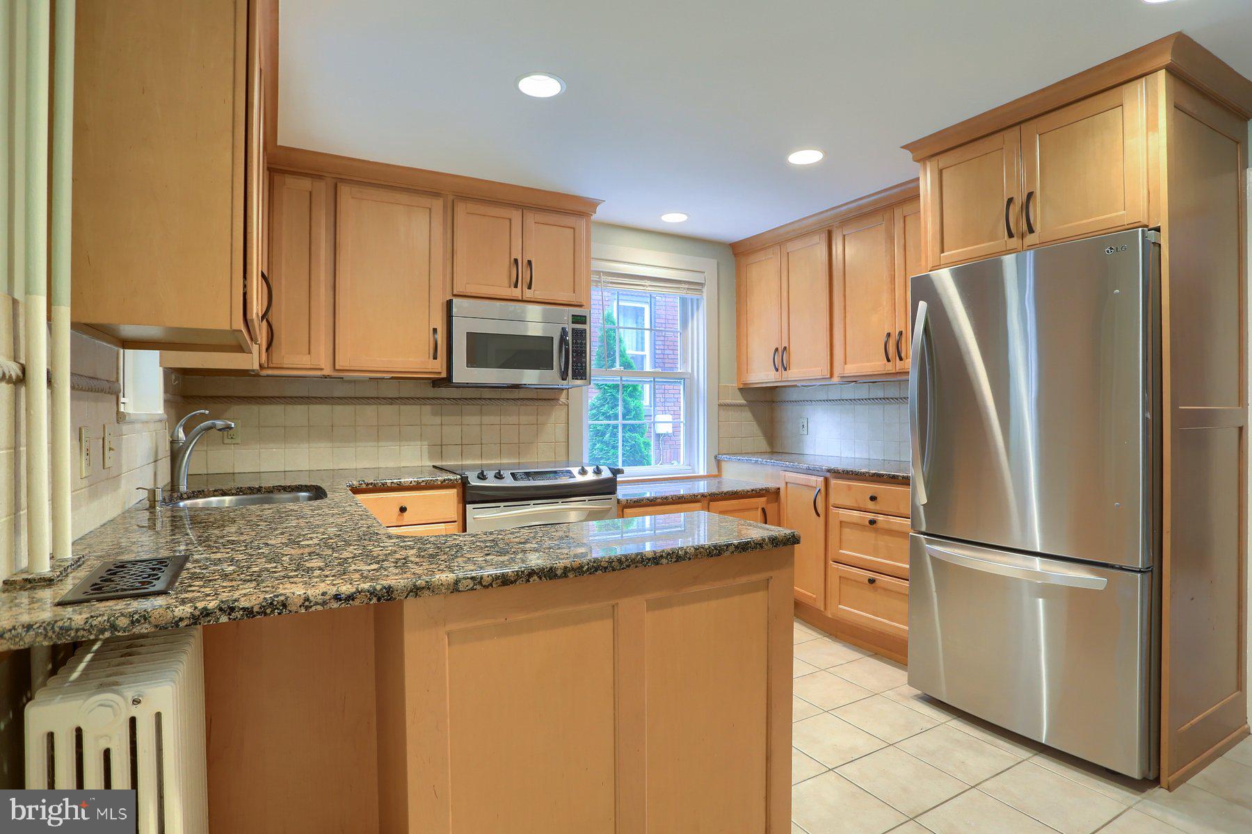 CUMBERLAND MANOR - Residential