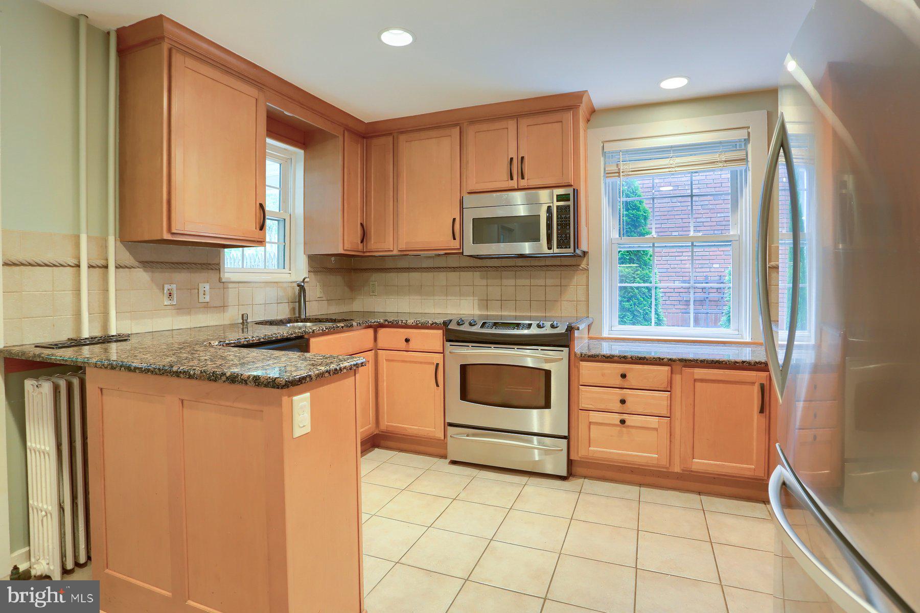 CUMBERLAND MANOR - Residential