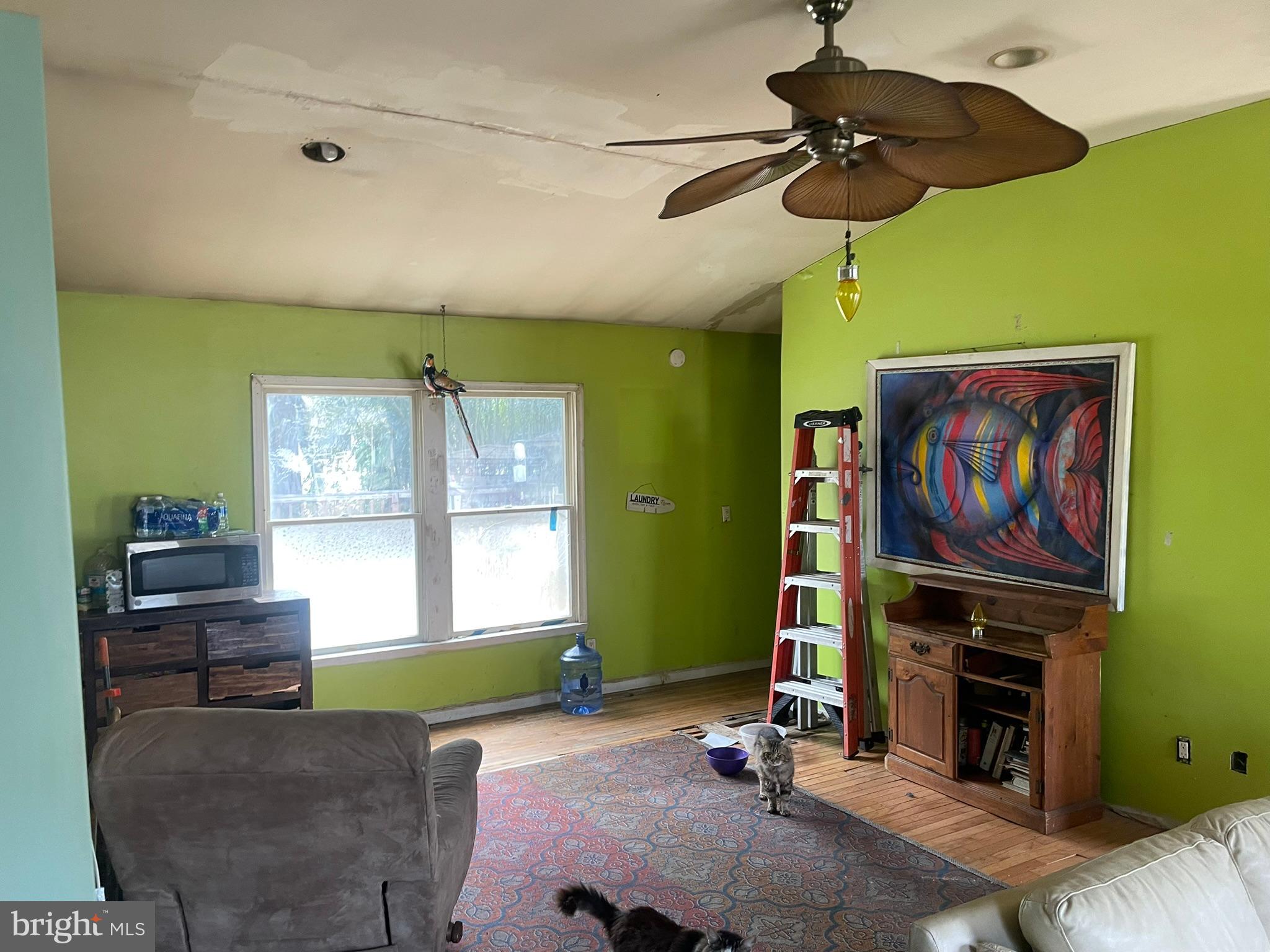 HIDDEN ACRES - Residential