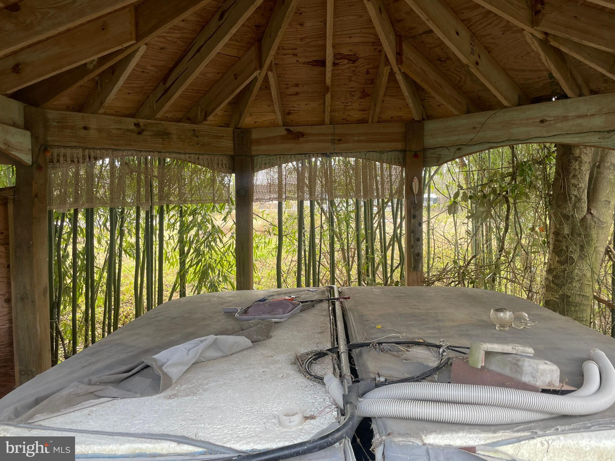 HIDDEN ACRES - Residential