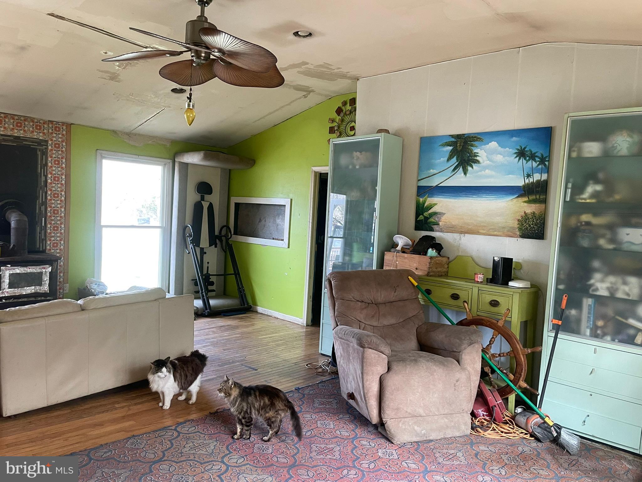 HIDDEN ACRES - Residential