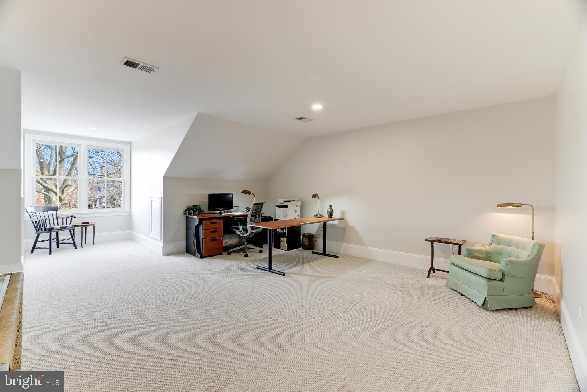 EVANS FARM - Residential