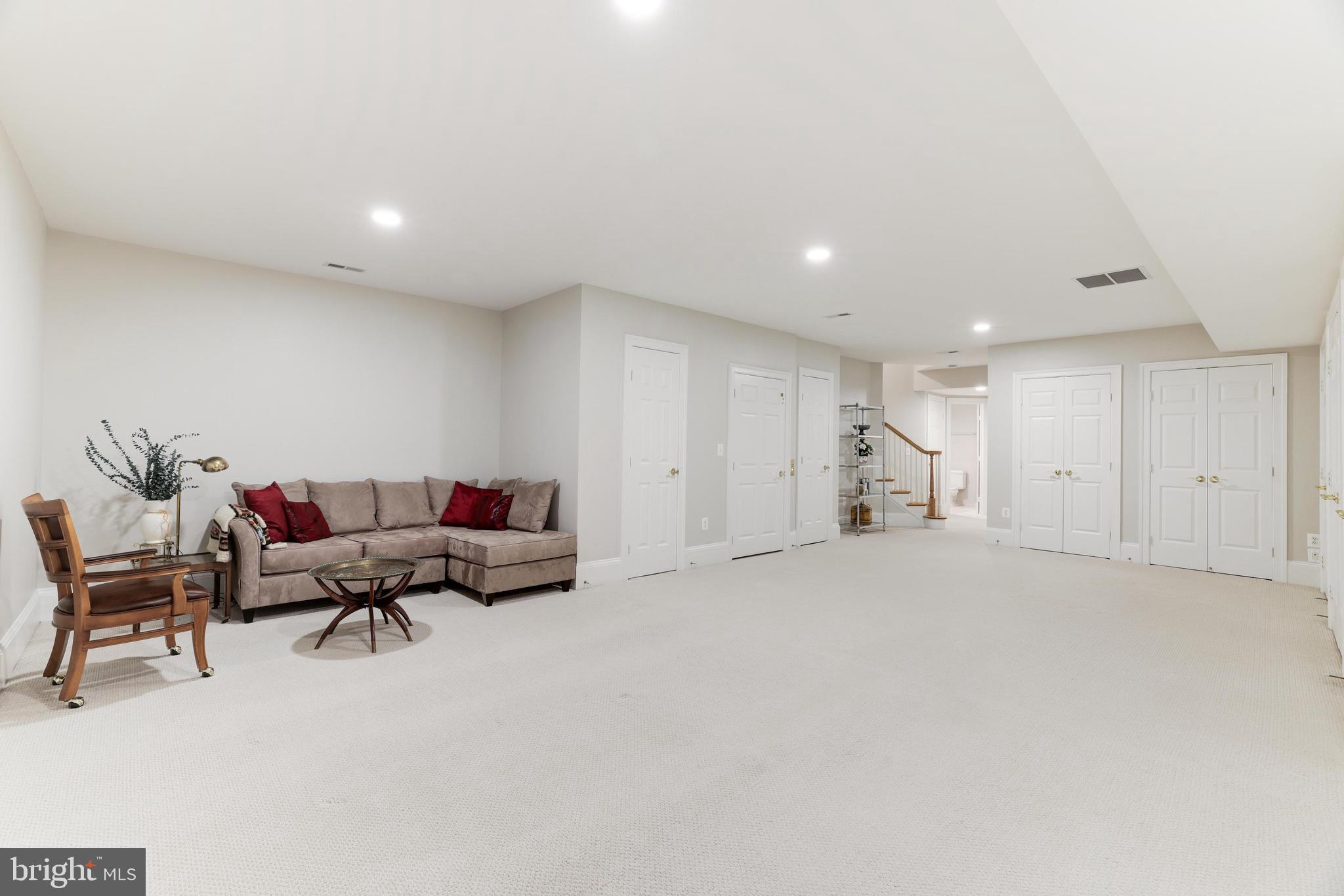 EVANS FARM - Residential