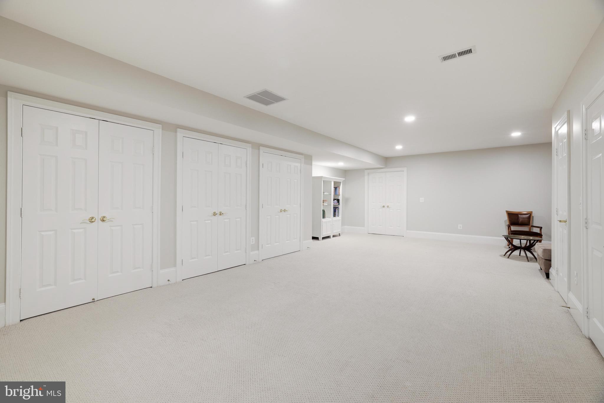 EVANS FARM - Residential