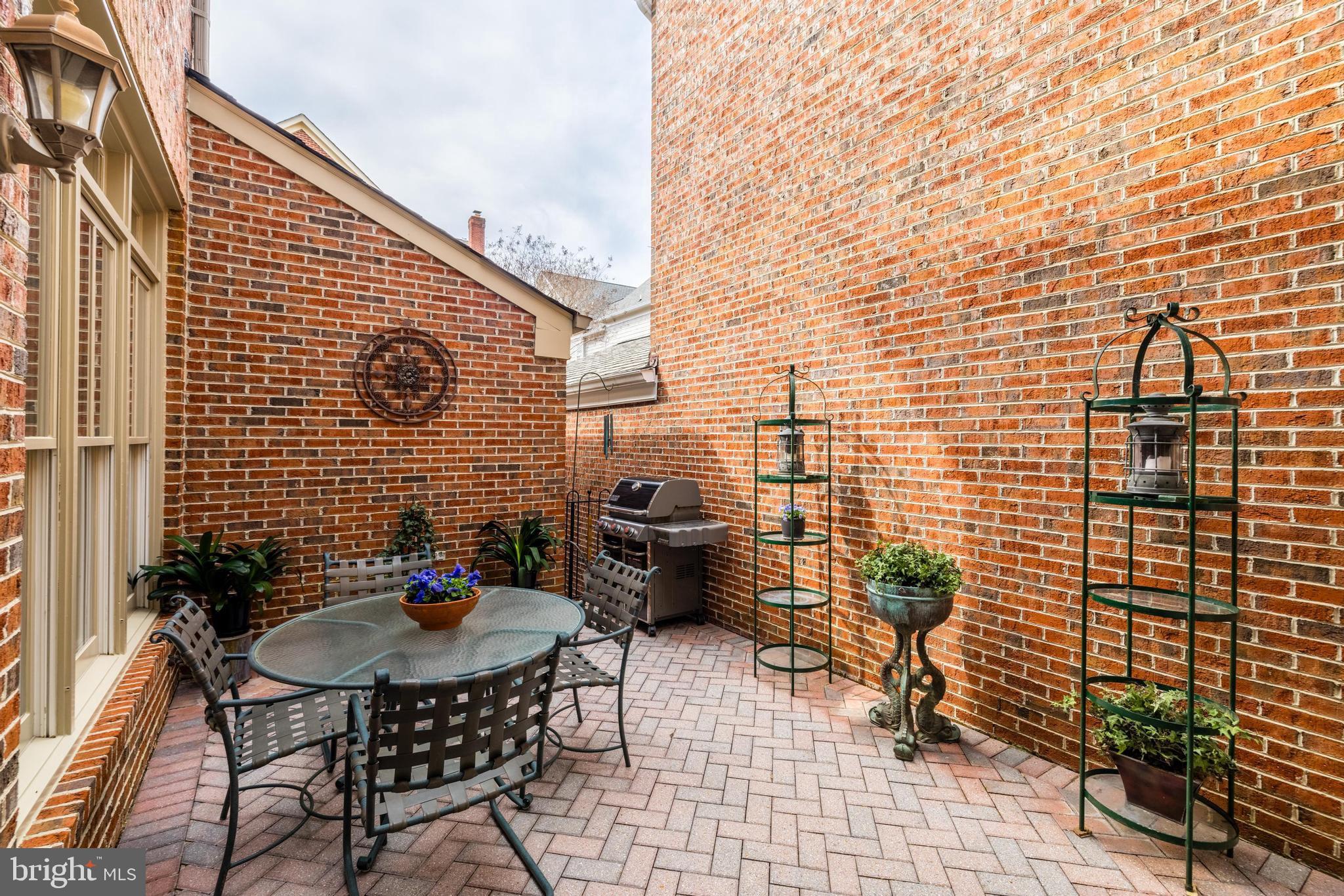 EVANS FARM - Residential