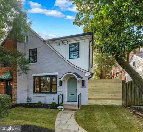 3826 Van Ness Street NW, Washington, DC MLS: DCDC2191510