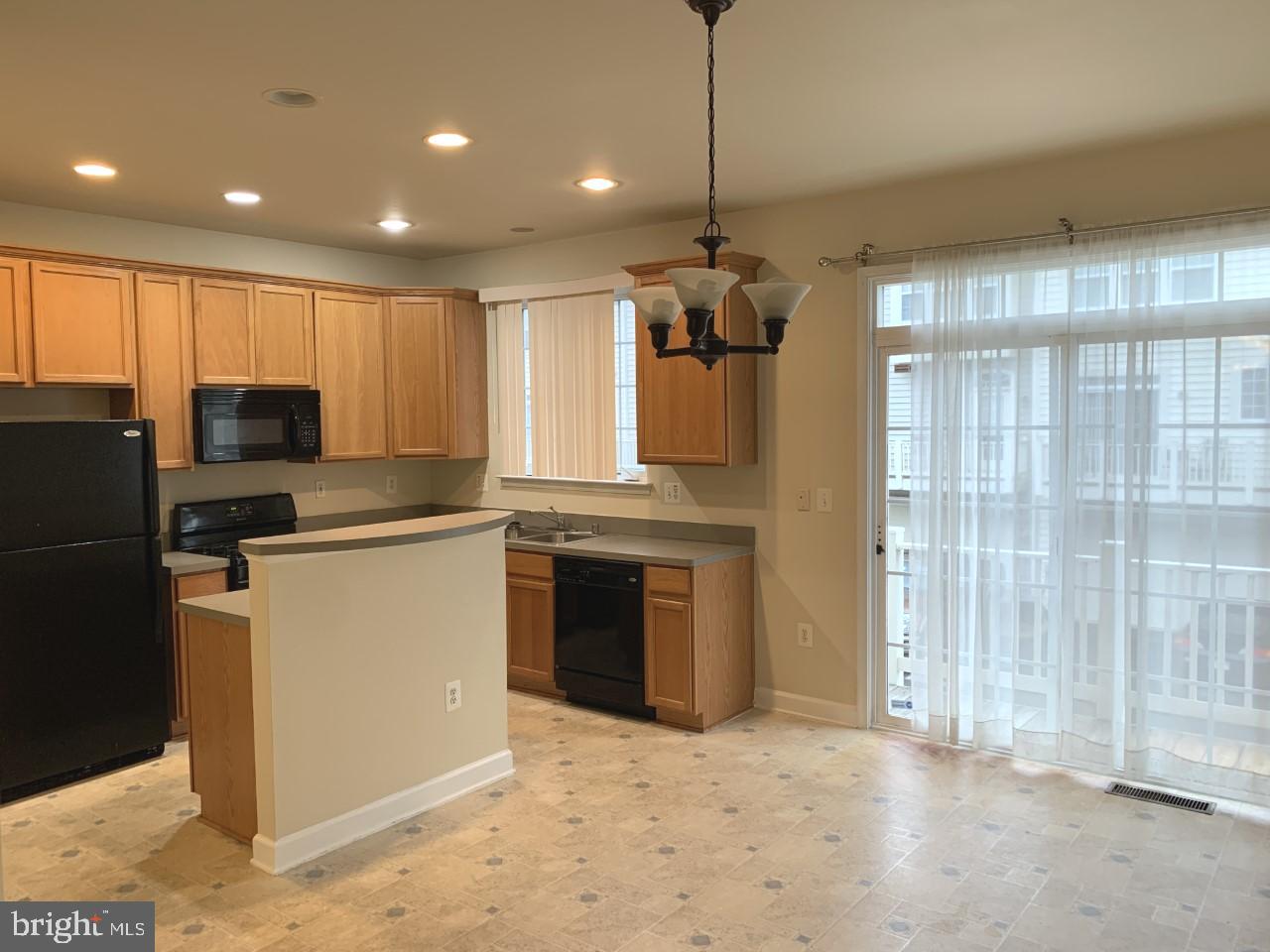 BELMONT BAY - Residential Lease