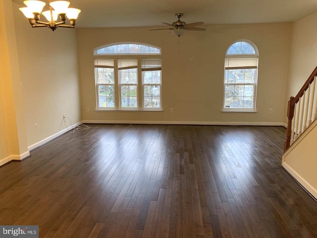 BELMONT BAY - Residential Lease