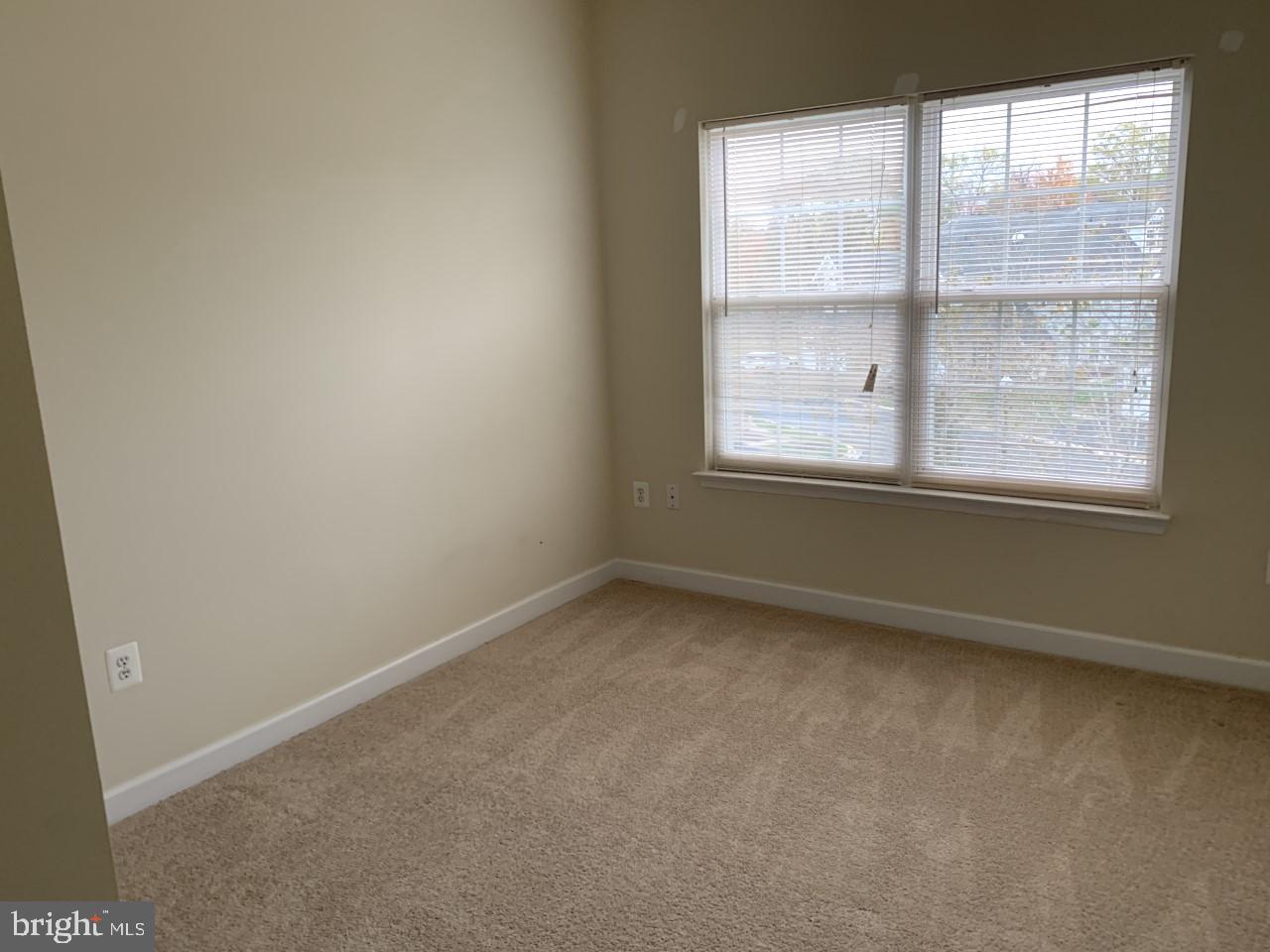 BELMONT BAY - Residential Lease