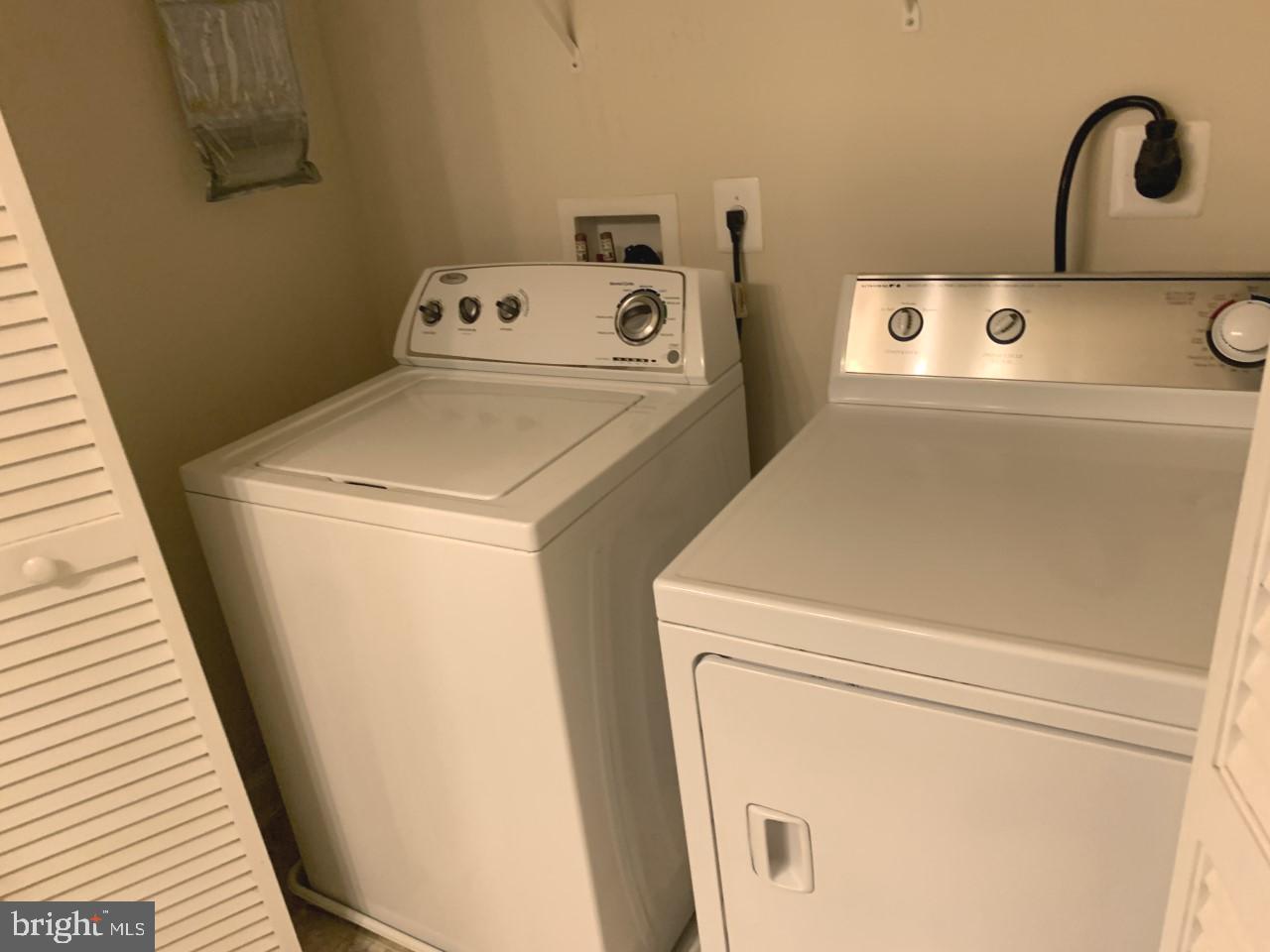 BELMONT BAY - Residential Lease