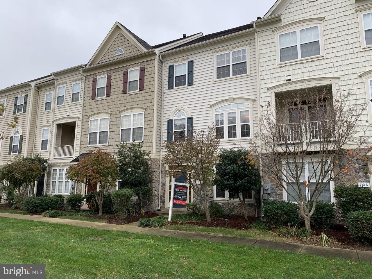 BELMONT BAY - Residential Lease