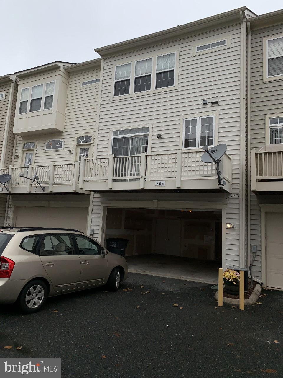 BELMONT BAY - Residential Lease