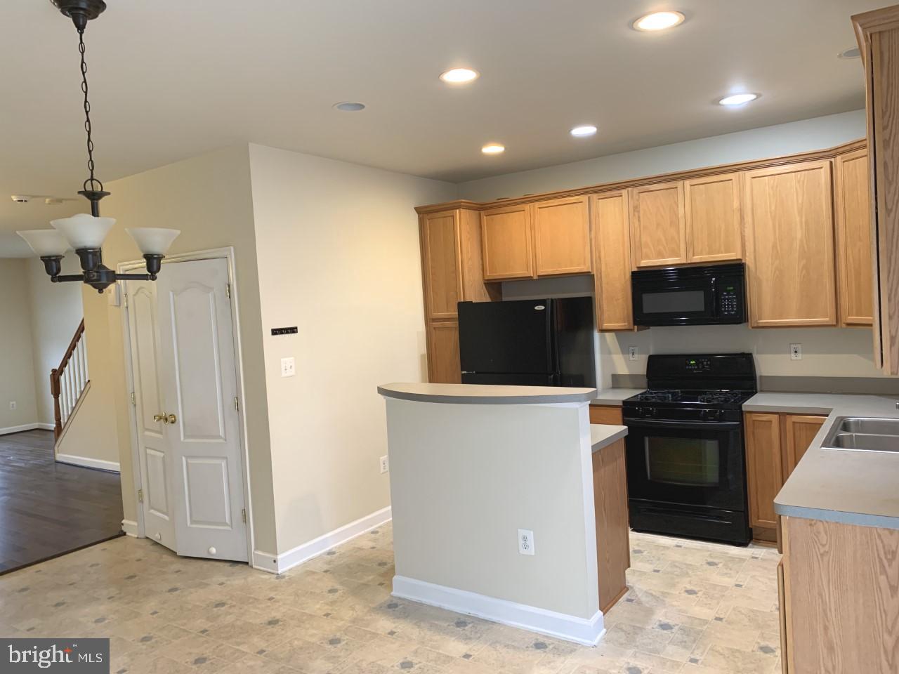 BELMONT BAY - Residential Lease