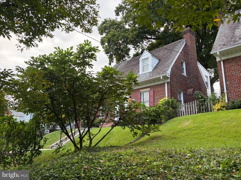 Photo of 5504 30th Place NW, WASHINGTON, DC 20015 (MLS # DCDC2284546)