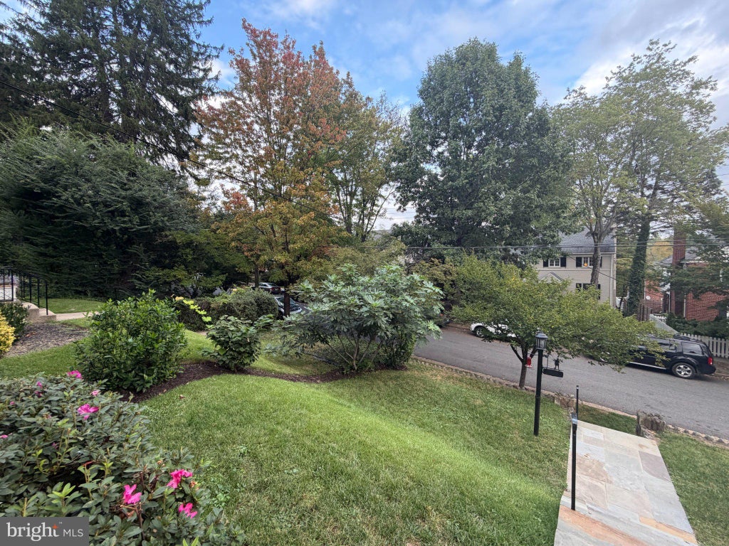 Photo of 5504 30th Place NW, WASHINGTON, DC 20015 (MLS # DCDC2284546)