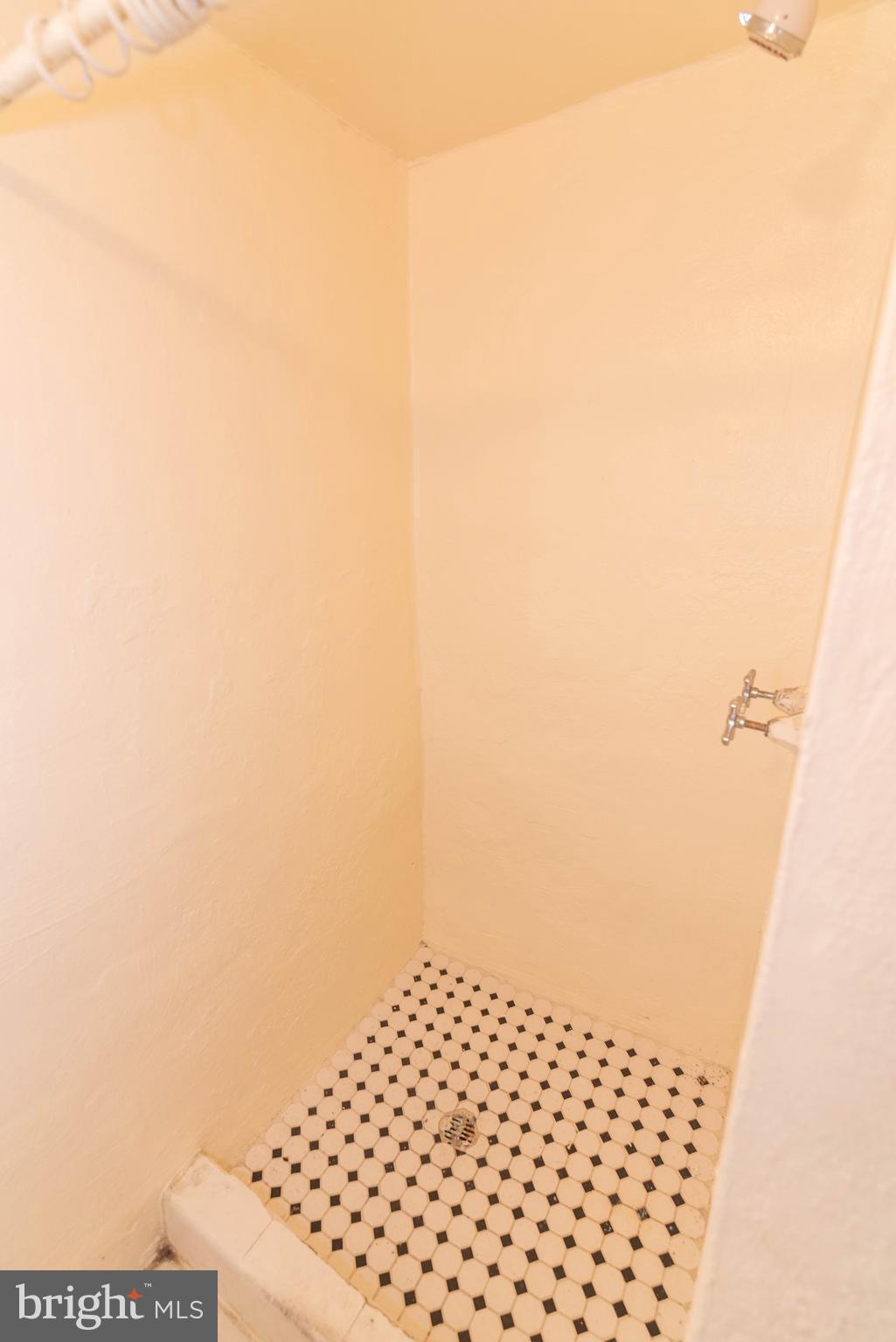 GOVANS - Residential