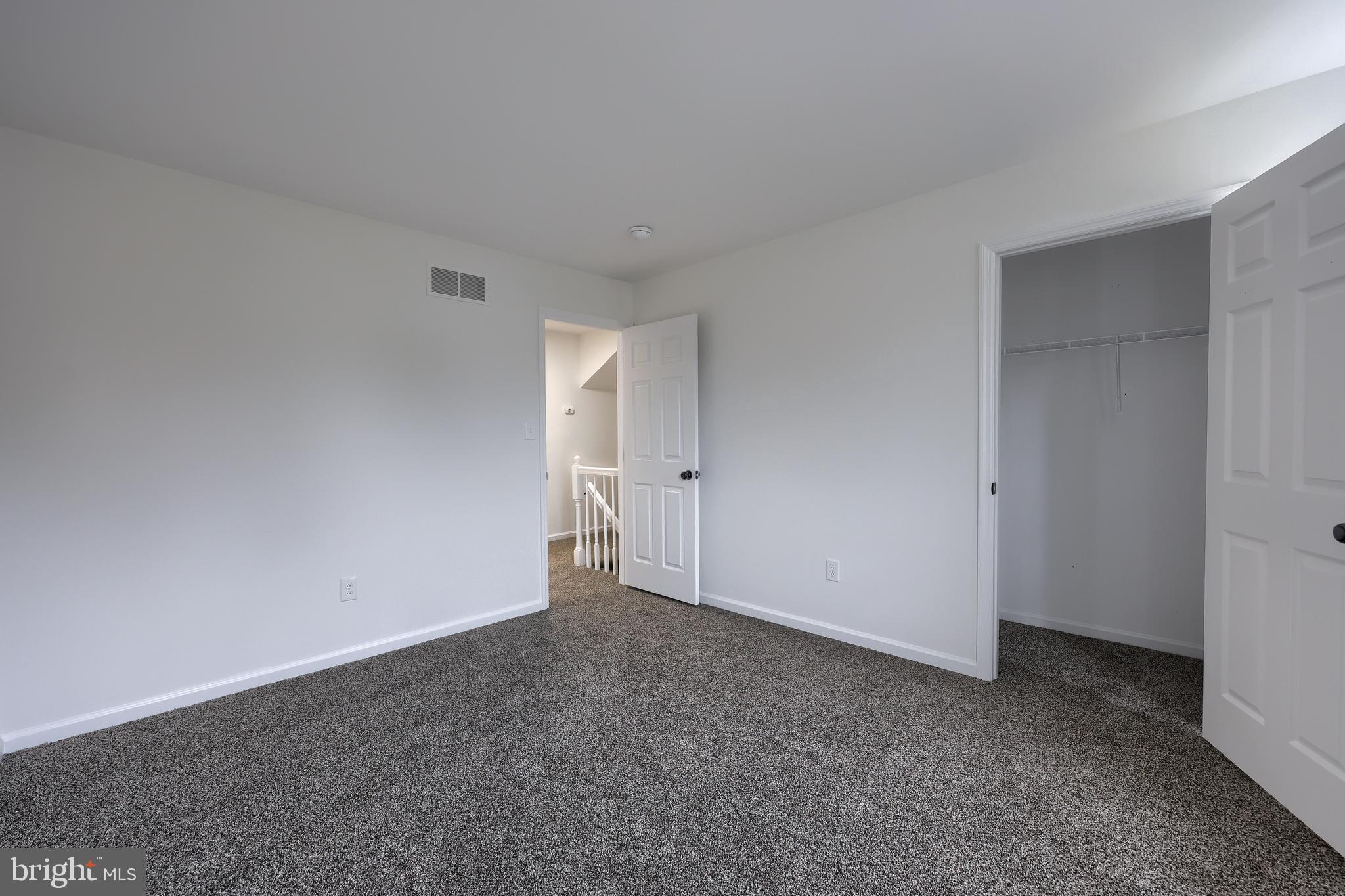 HUNTERS RUN - Residential