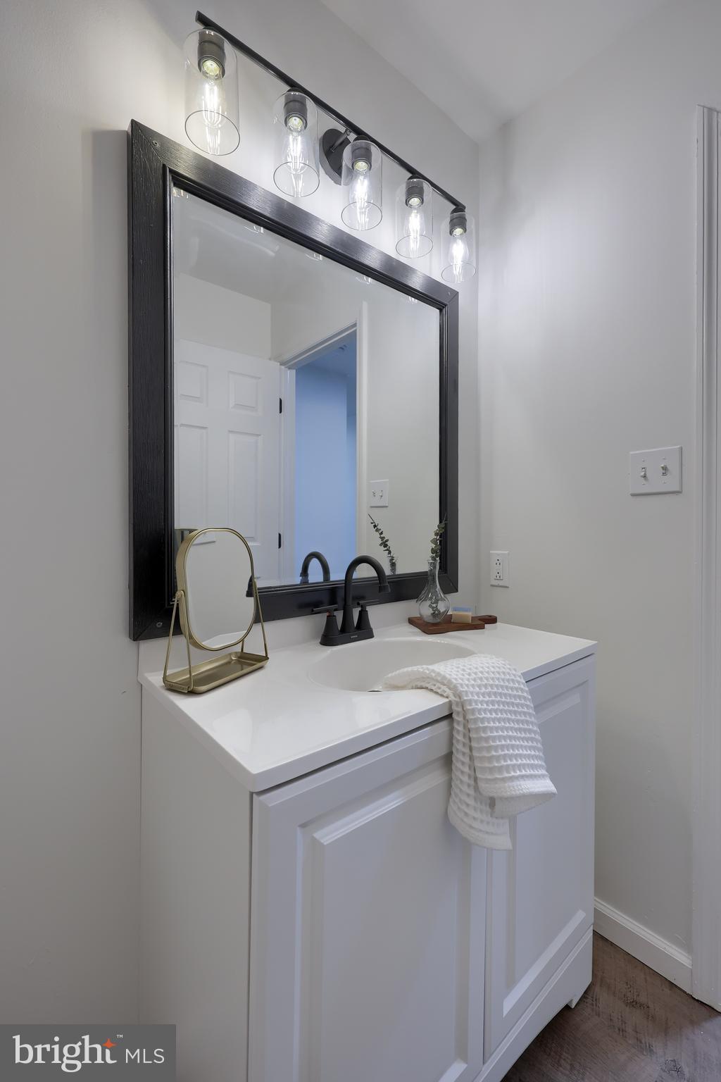 HUNTERS RUN - Residential