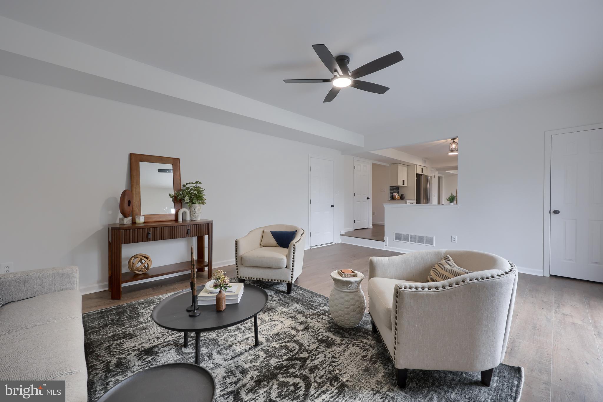 HUNTERS RUN - Residential