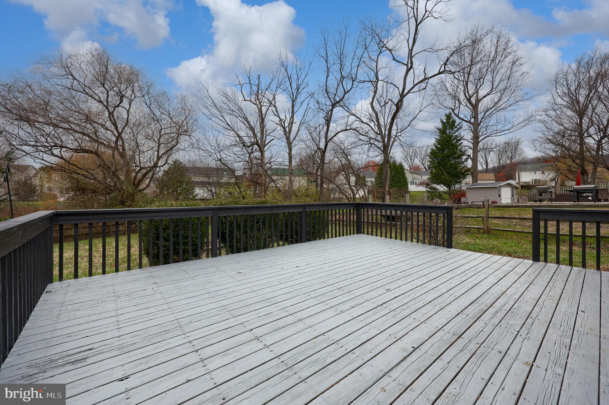 HUNTERS RUN - Residential