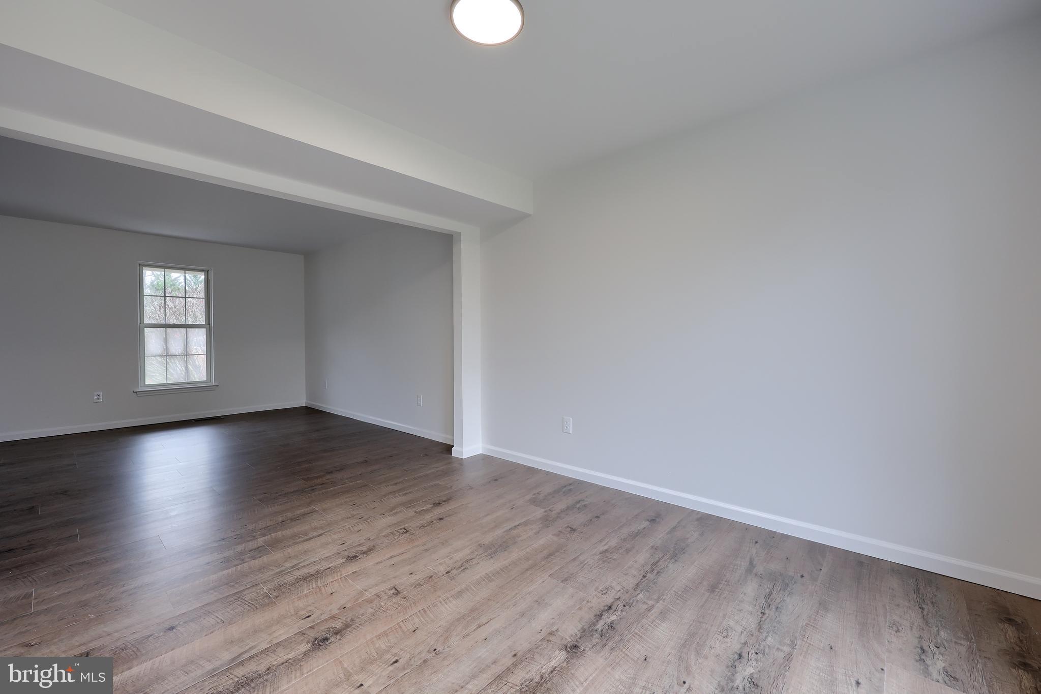 HUNTERS RUN - Residential