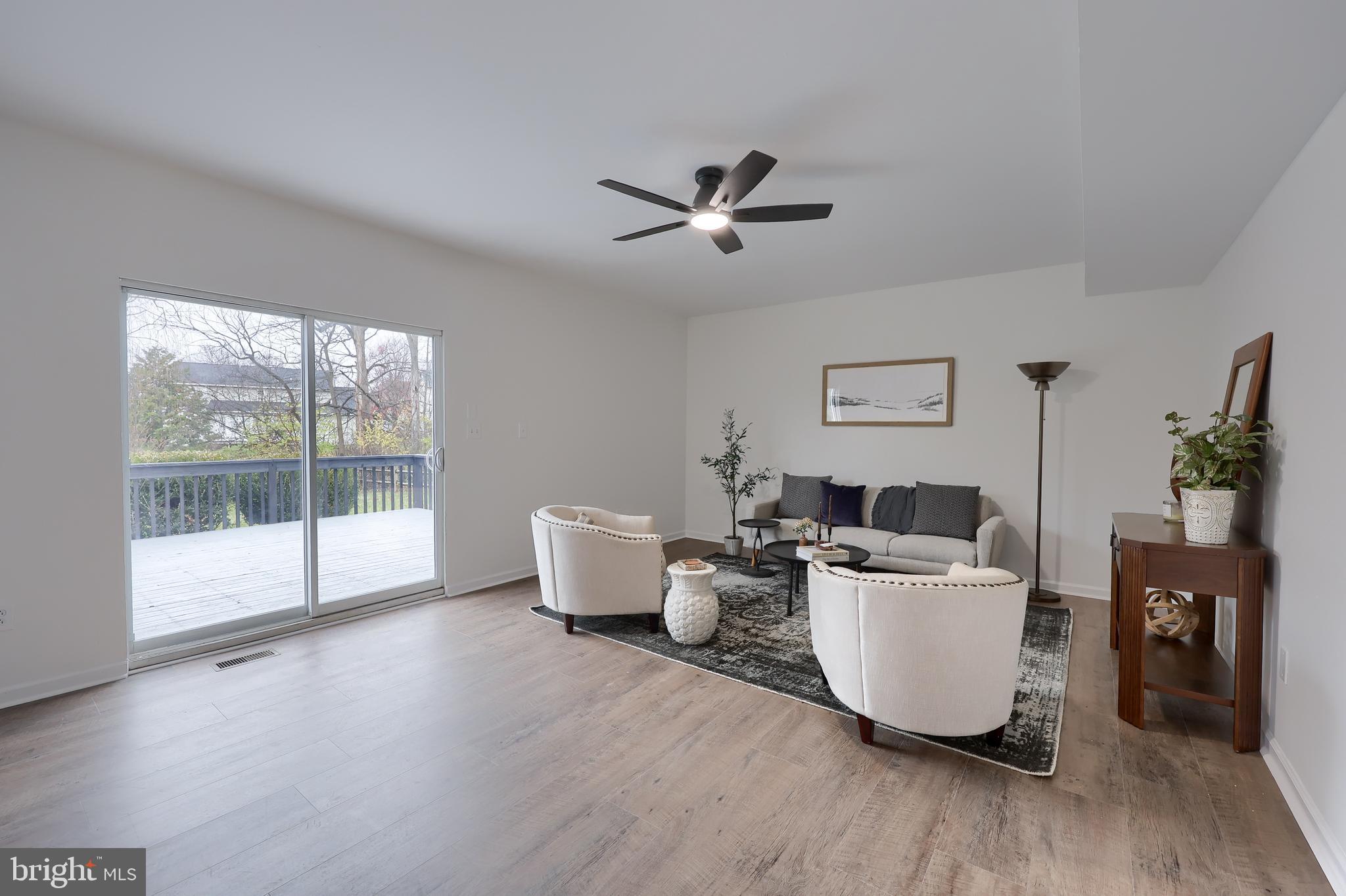 HUNTERS RUN - Residential